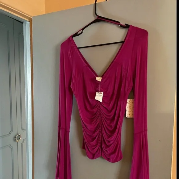 New Free People Top "What a Babe"( with tags) - Picture 3 of 3